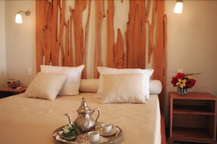 Room 4 of 5