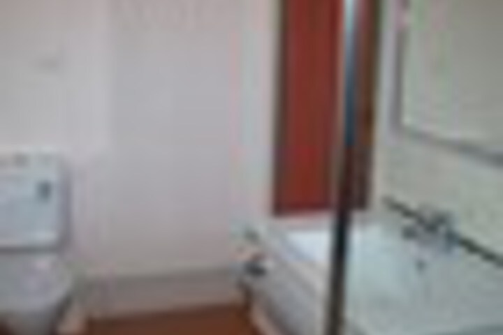 Room 62 of 105