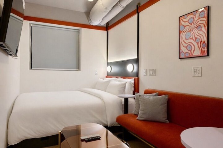 Room 20 of 40