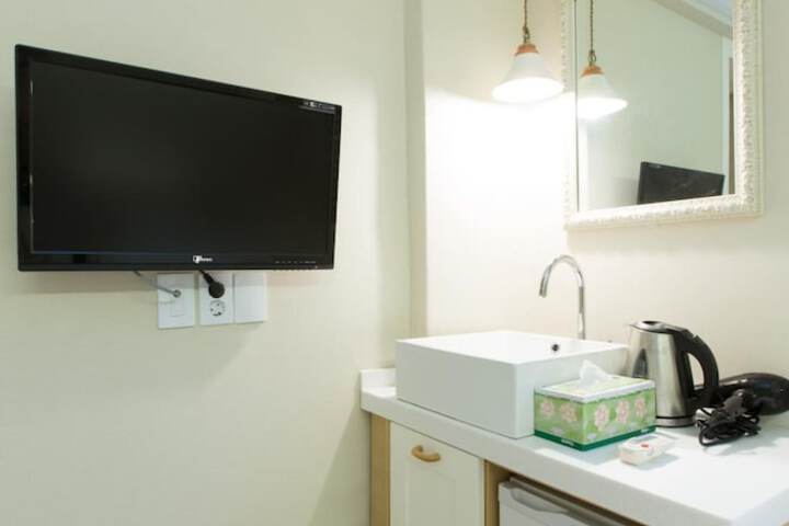 Room 18 of 41