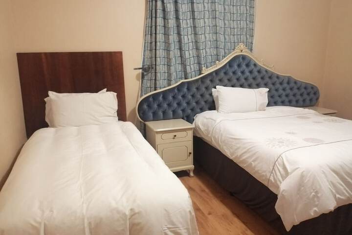 Room 10 of 40