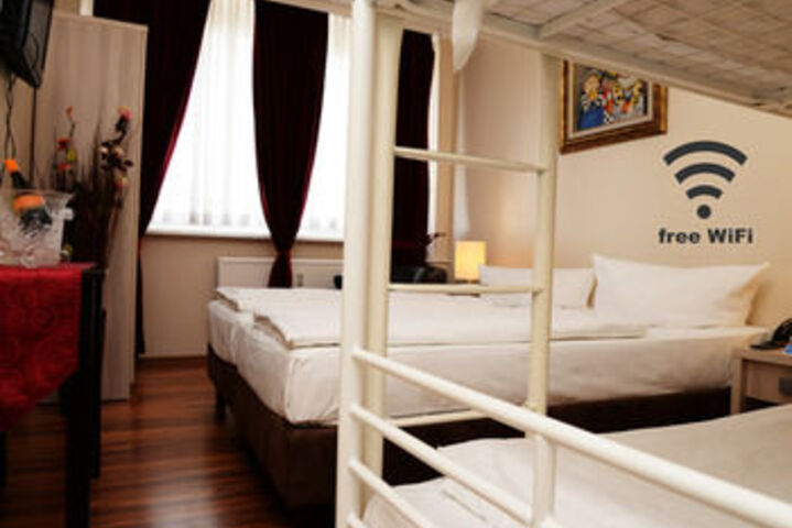 Room 45 of 81