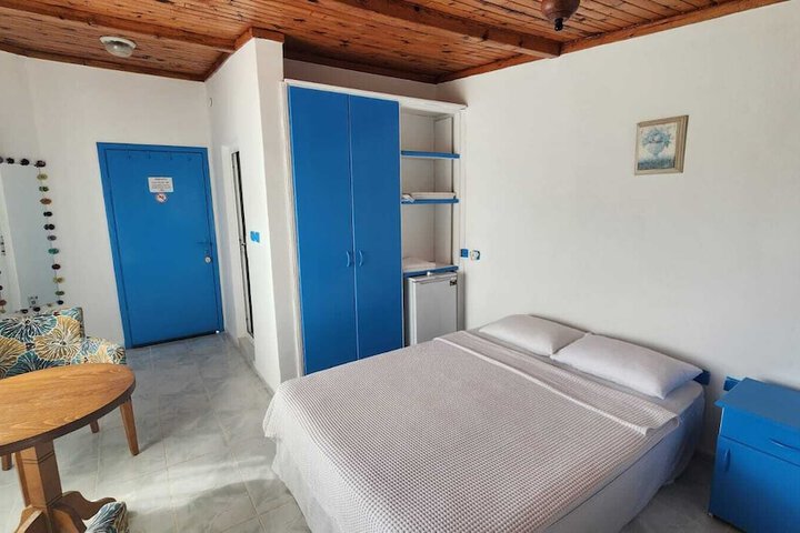 Room 10 of 46