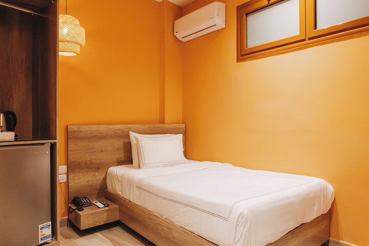 Room 93 of 130
