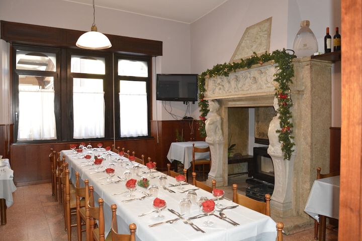 Dining 44 of 84