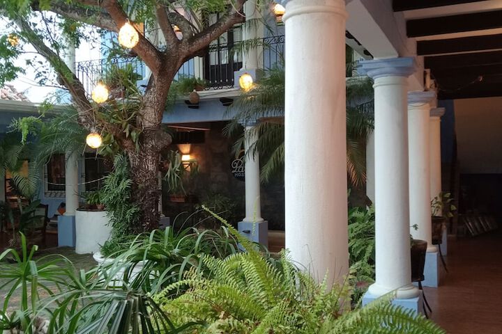 Hotel Exterior 27 of 32