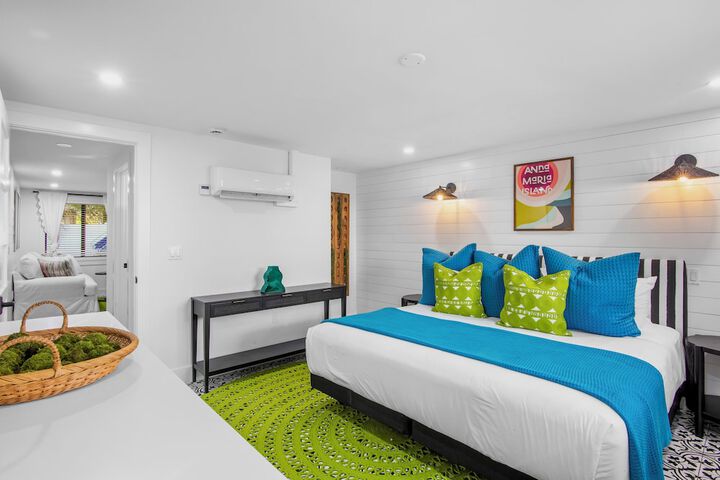 Room 4 of 14