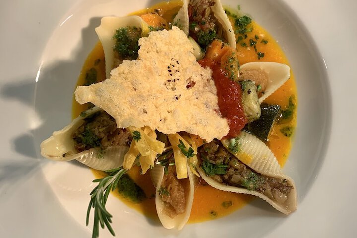 Dining 58 of 76