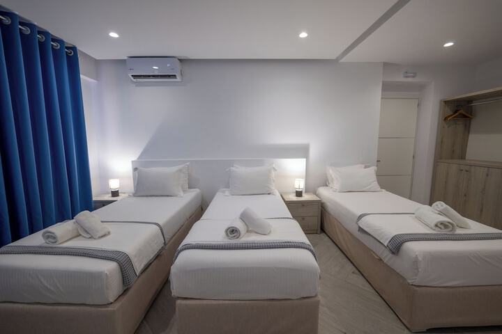 Room 32 of 57