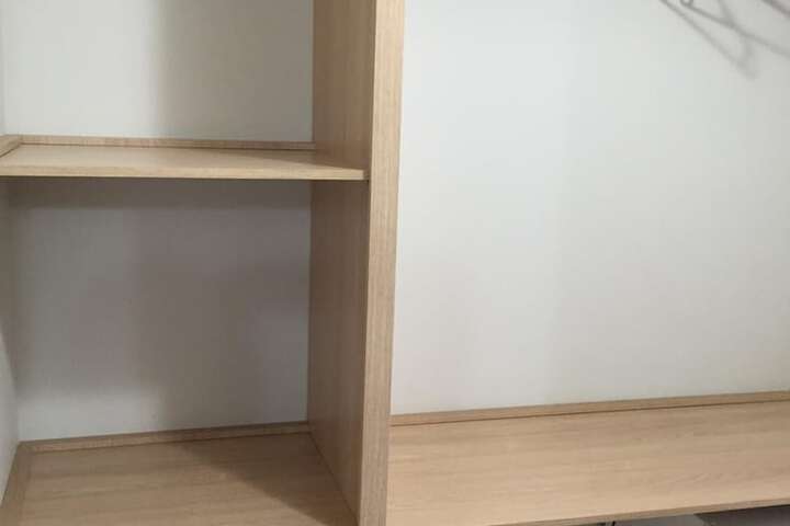 Room 11 of 40