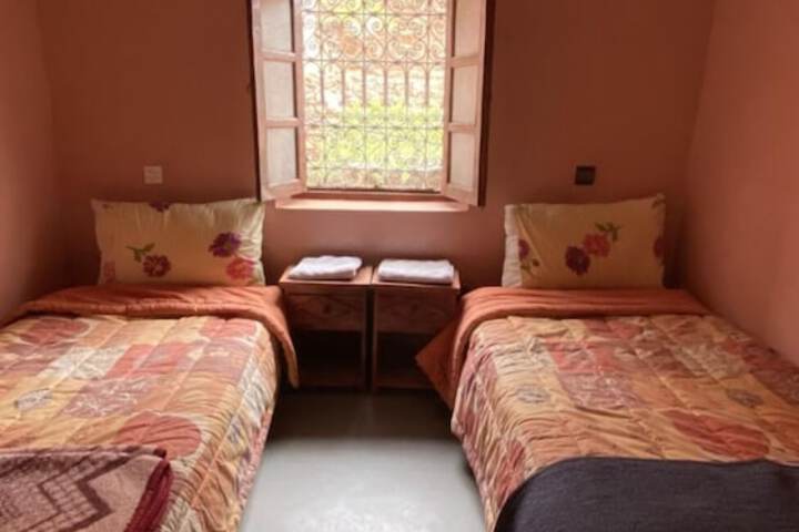 Room 4 of 35