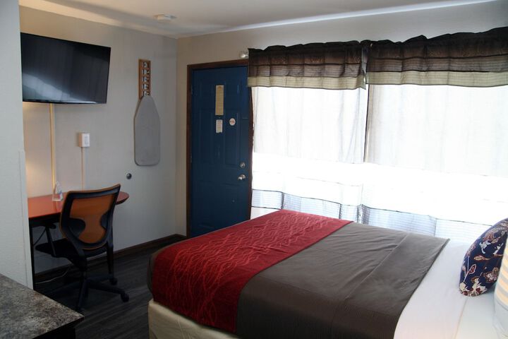 Room 35 of 71