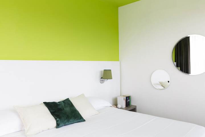 Room 40 of 133