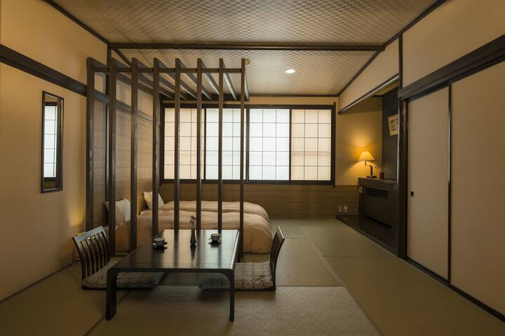 Room 19 of 61
