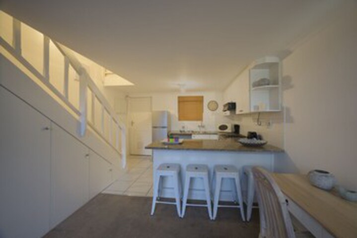 Room 10 of 23