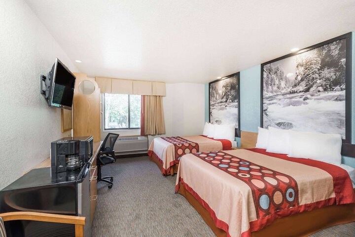 Room 15 of 35