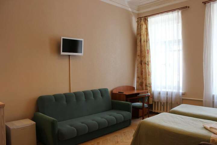 Room 26 of 53