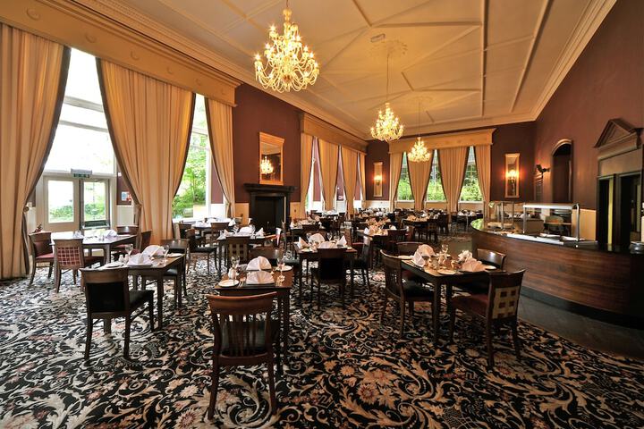 Dining 62 of 92