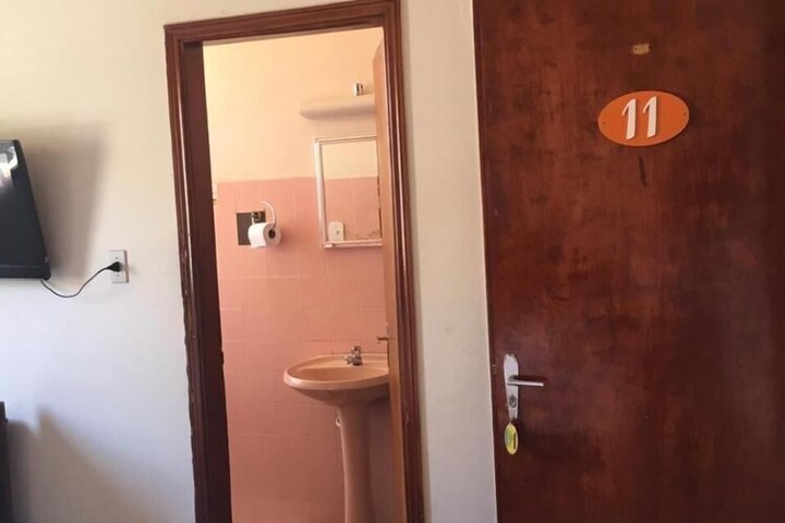 Room 14 of 31