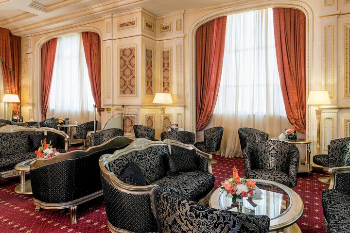 Lounge 108 of 137
