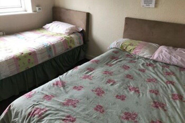 Room 9 of 28