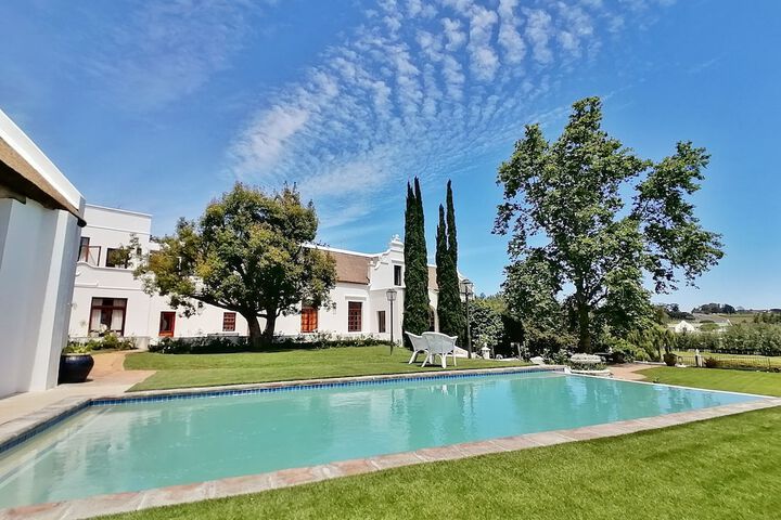 Pool 60 of 92