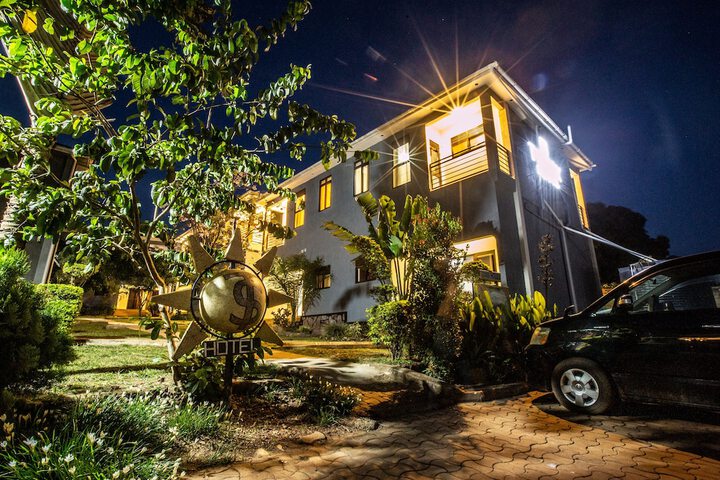Hotel 33 of 35