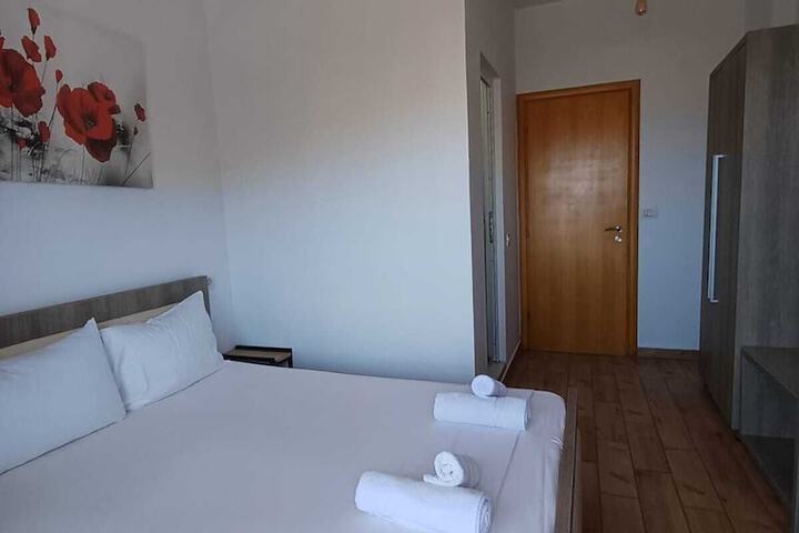 Room 26 of 85