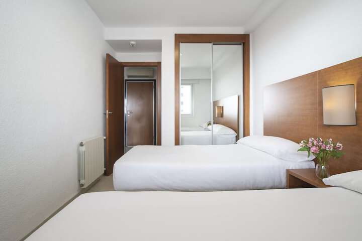 Room 13 of 51