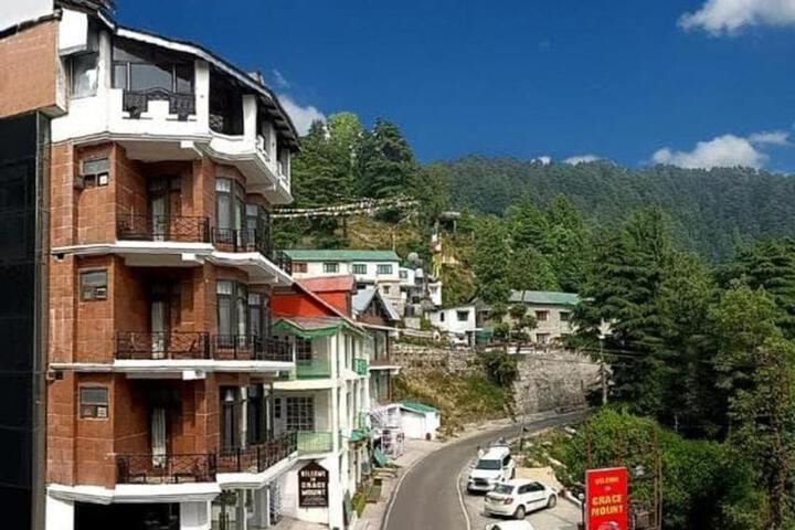The Grace Mount - Best Mountain View Hotel in Dalhousie