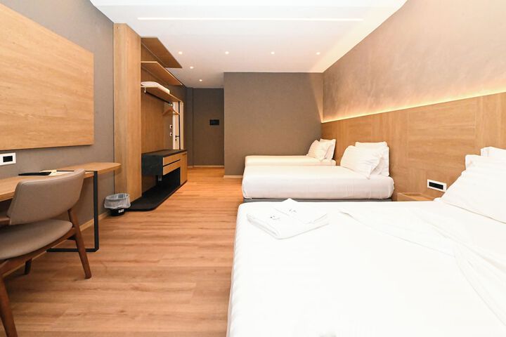 Room 34 of 51
