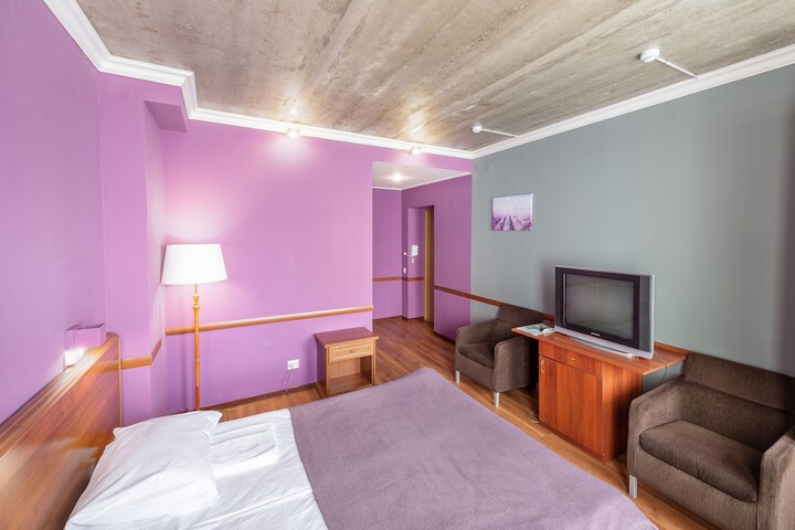Room 3 of 31