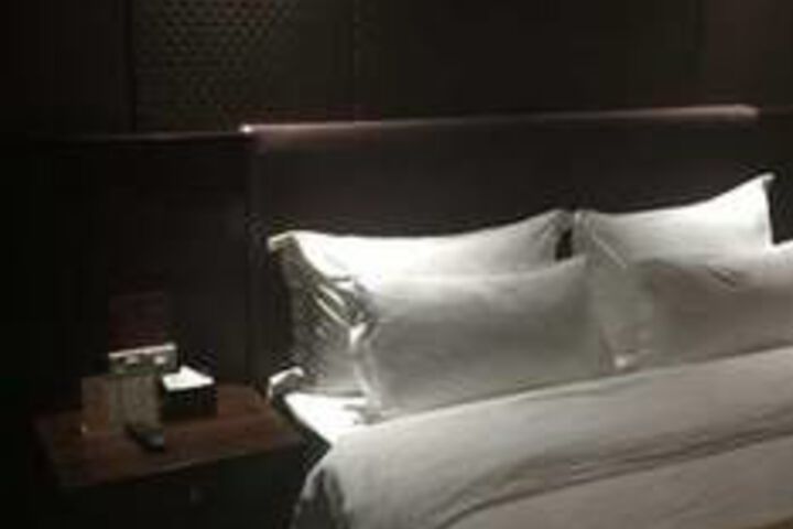 Room 65 of 112