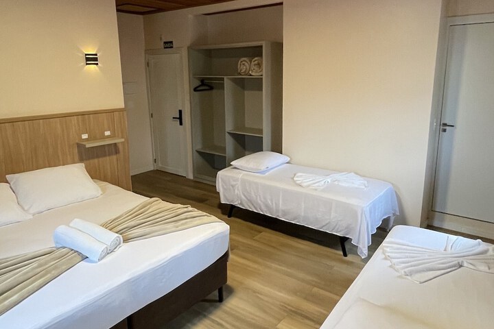 Room 12 of 39