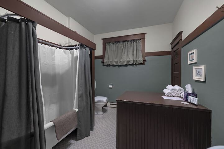 Room 38 of 91