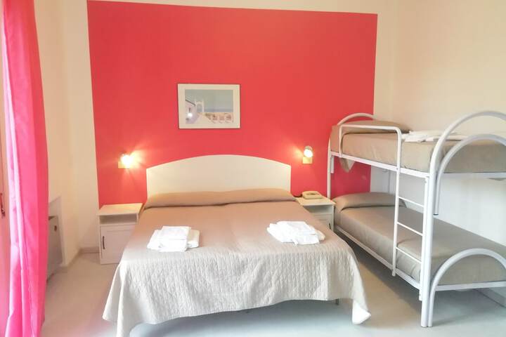 Room 9 of 44