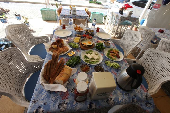 Breakfast/Coffee Service 113 of 258