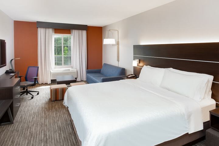 1 King Bed (12 of 20)