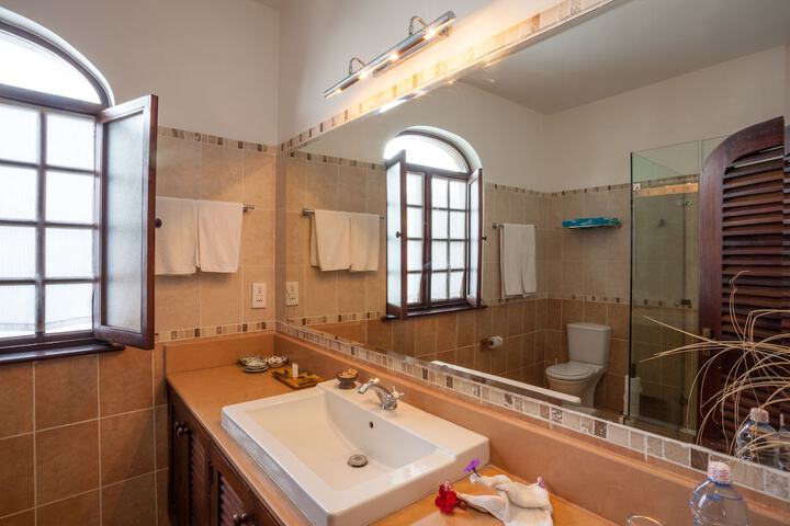 Room 6 of 26