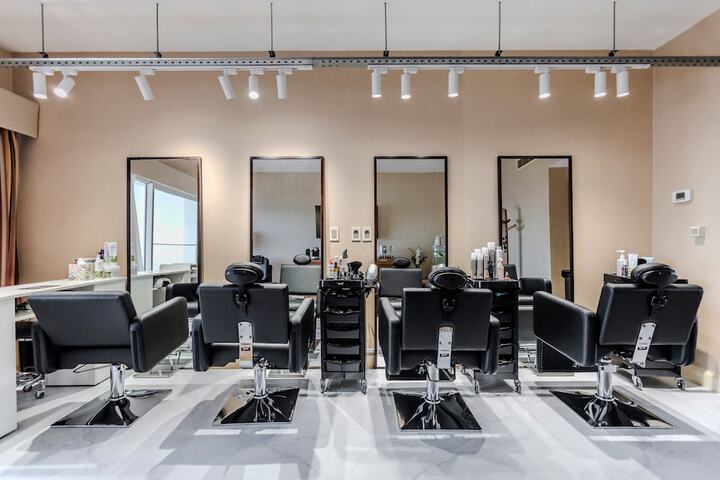 Hair salon
