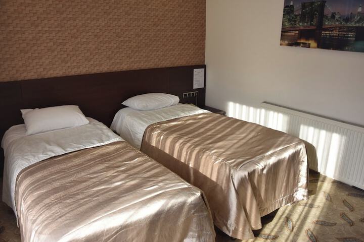 Room 9 of 68