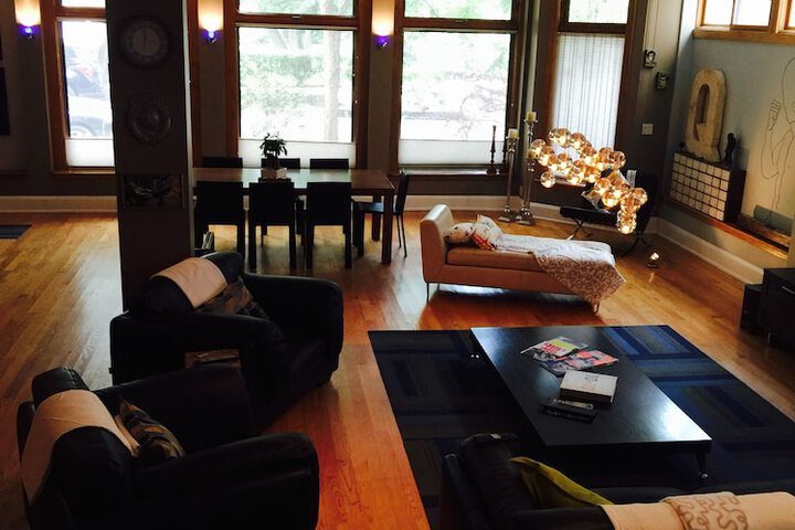 Room 7 of 114