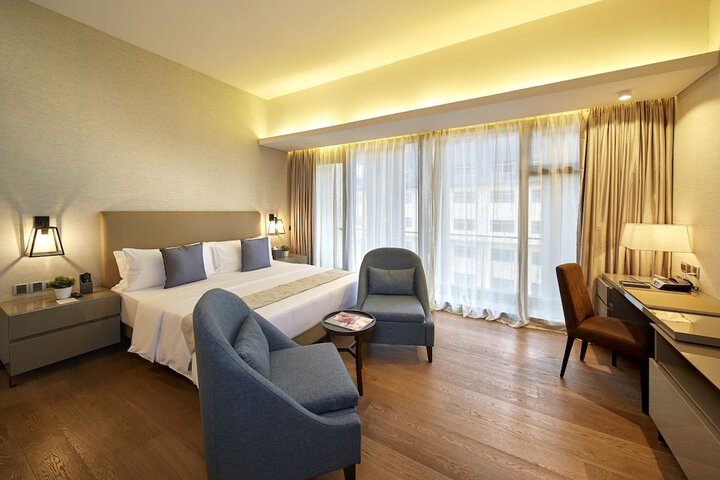 Room 15 of 63