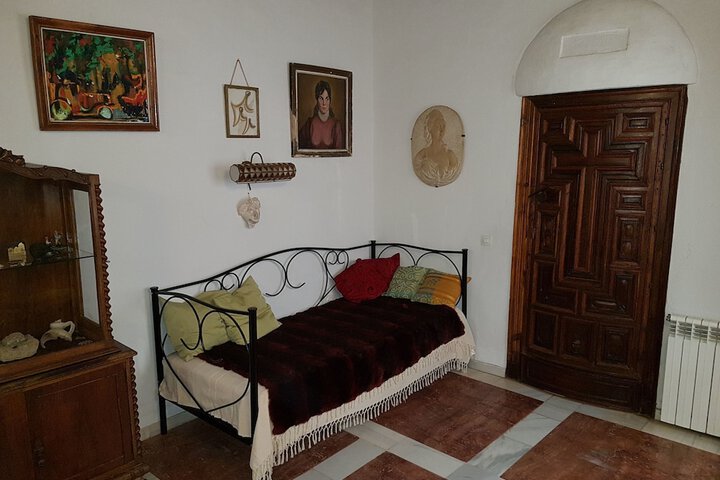 Room 16 of 23