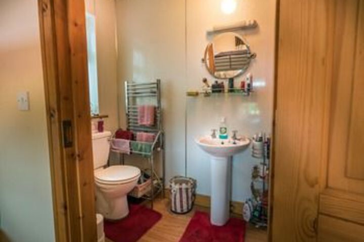 Room 5 of 26