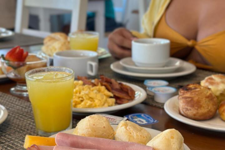 Breakfast/Coffee Service 19 of 221