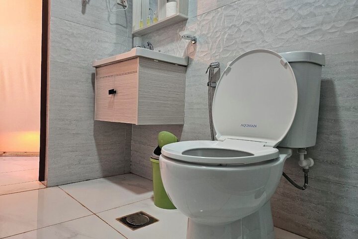 Room 8 of 22