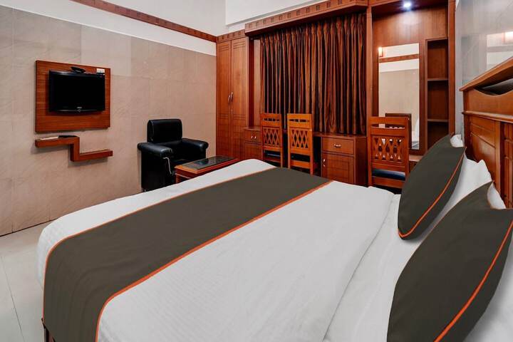 Room 16 of 37