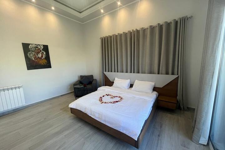 Room 13 of 45