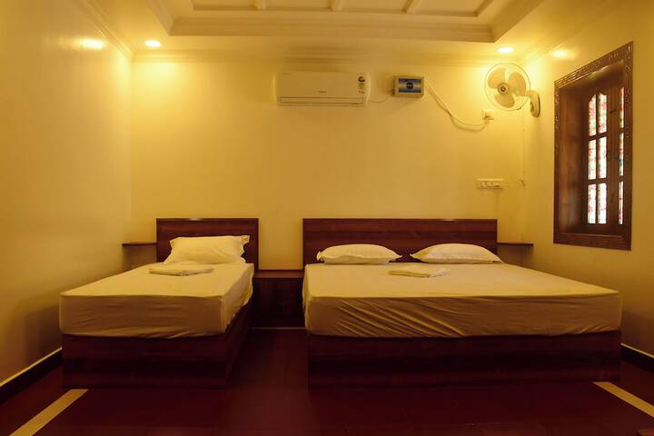 Room 4 of 21